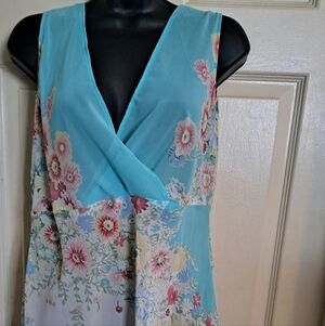 Cloz's floral sheer tank top size medium